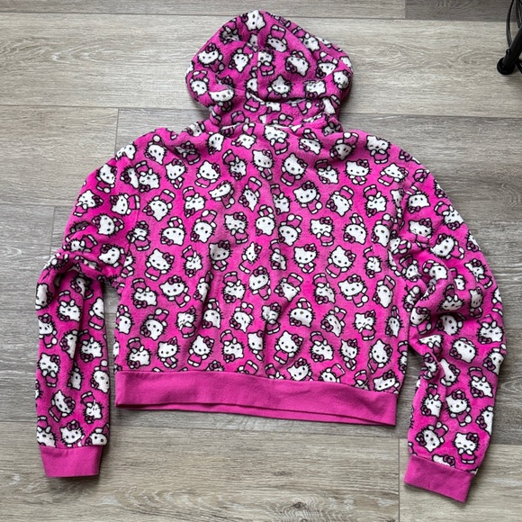 Hello Kitty Pink and White Cropped Hoodie NWOT - Picture 4 of 4